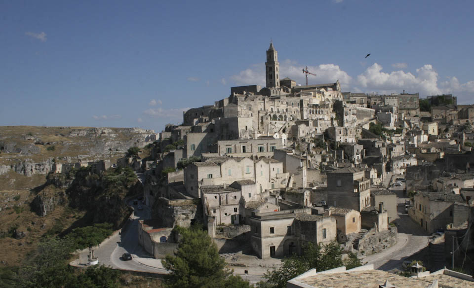 Sassi in Matera Italy’s first human dwellings (2) sassi in matera
