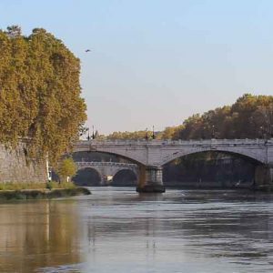 Image of bridge over Tibern near Villa Farnesina in Rome