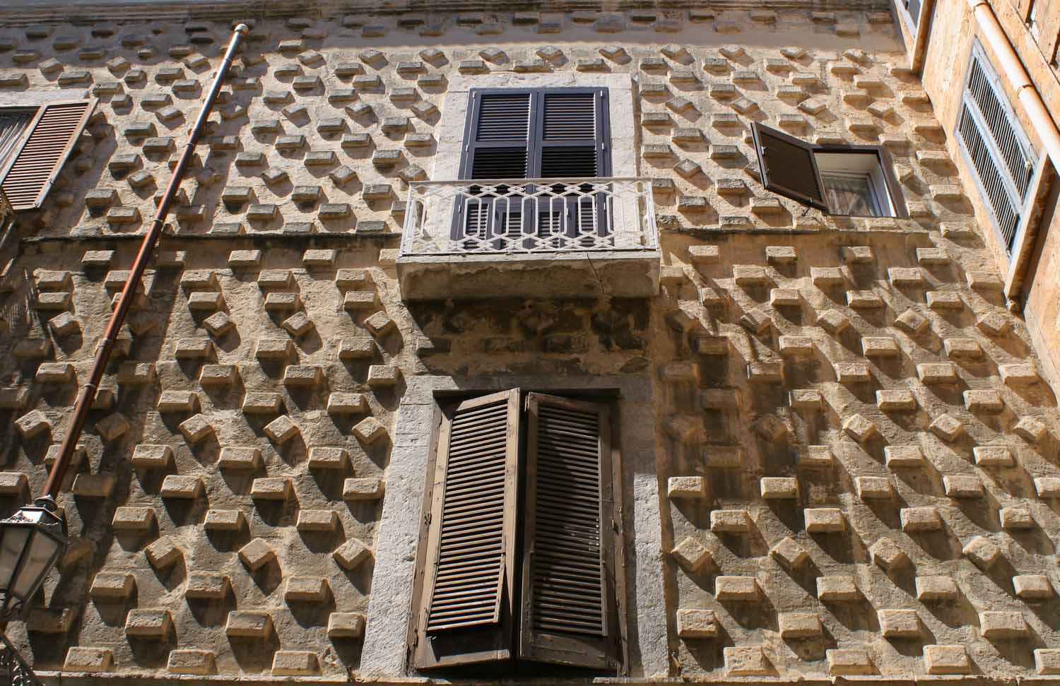 use of rustication in Italy