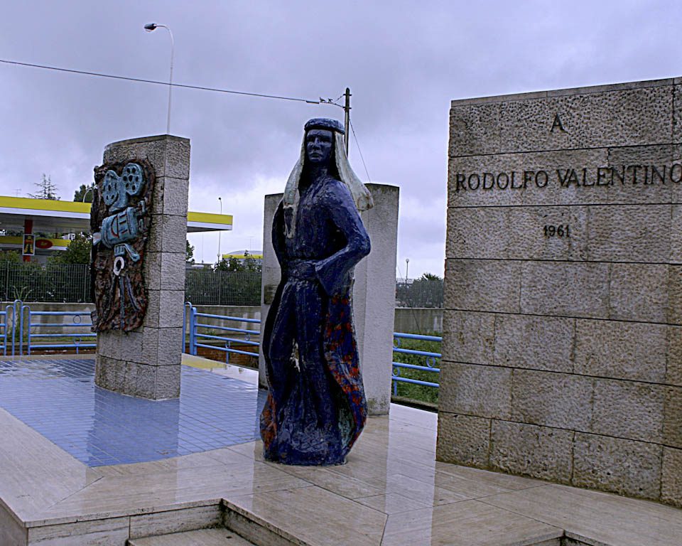 Sculpture of Rudolf Valentino in Castellaneta in Puglia