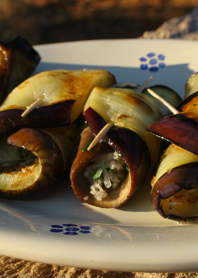 Eggplant roll-ups with ricotta filling