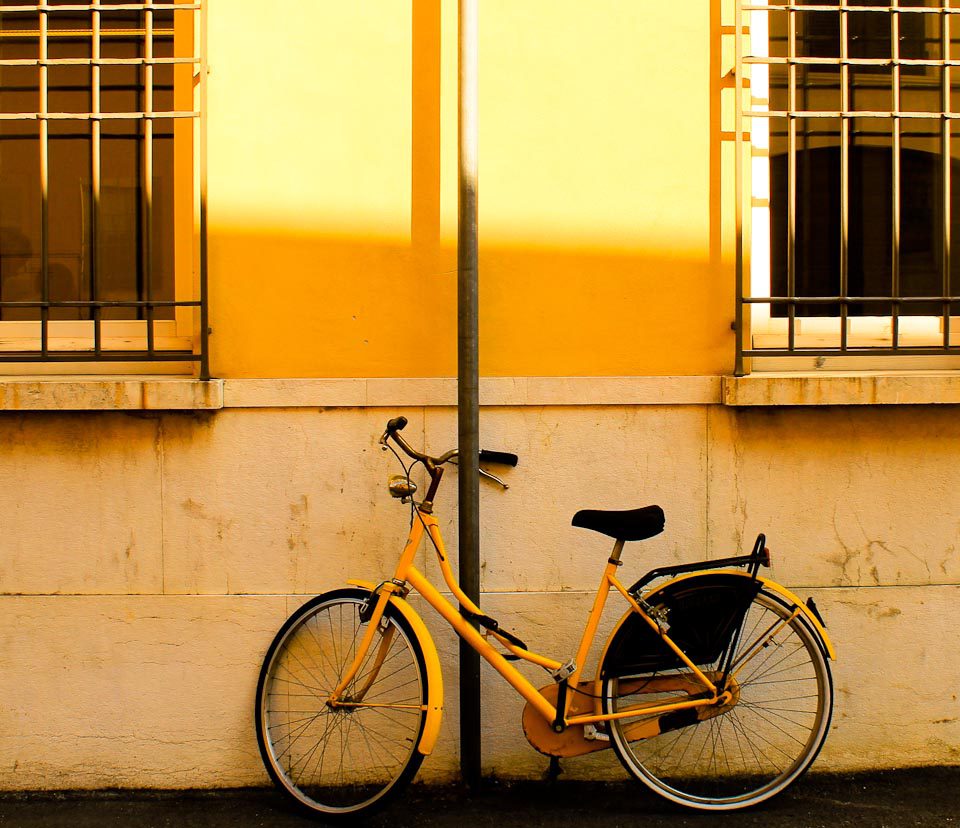 Sights in Ravenna - Yellow bikes