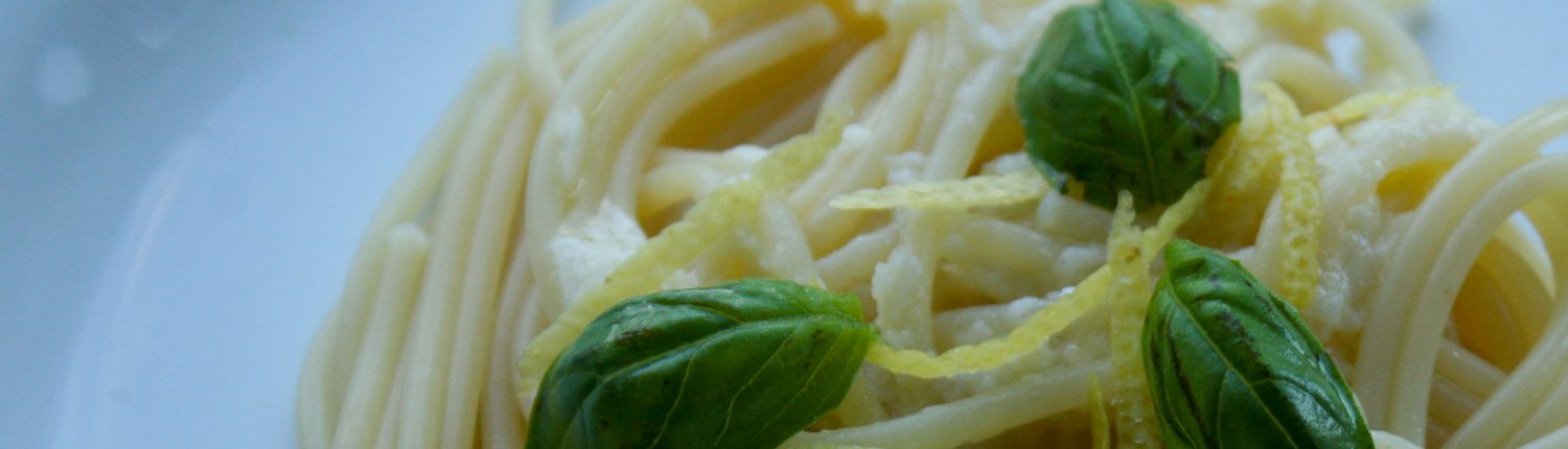 Spaghetti with lemon sauce
