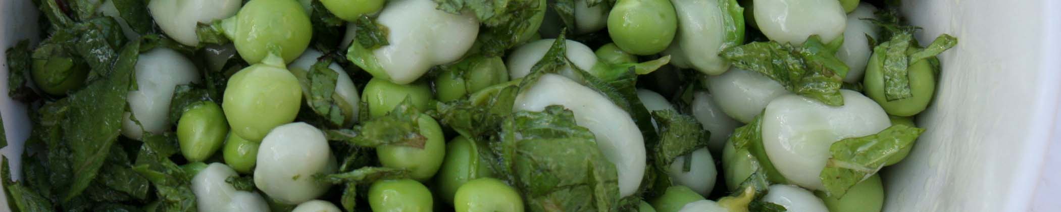 Image of salad of fava and peas