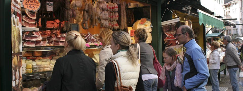market shopping in bolzano