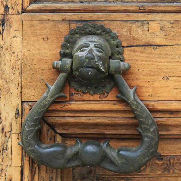 Abruzzo door knockers