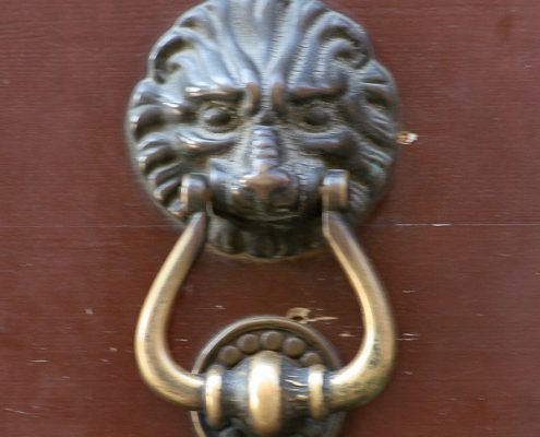 Abruzzo door knockers 1