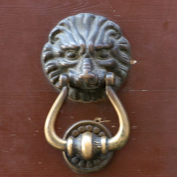 Abruzzo door knockers 1