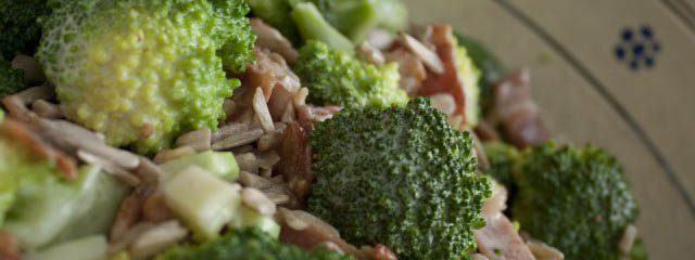 Broccoli and bacon salad - Italian Notes