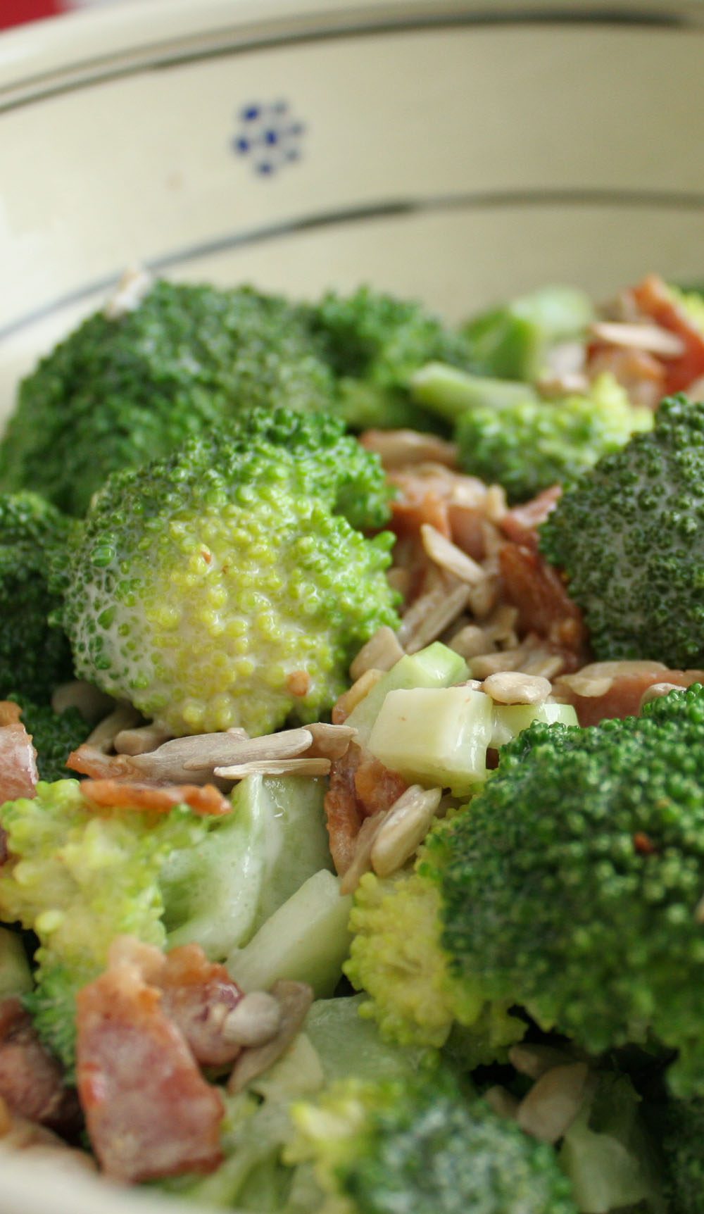 Broccoli and bacon salad - Italian Notes