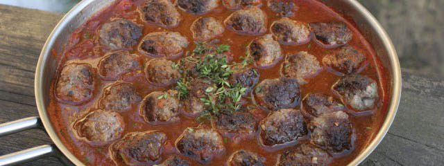 Italian meatballs in tomato sauce - Italian Notes