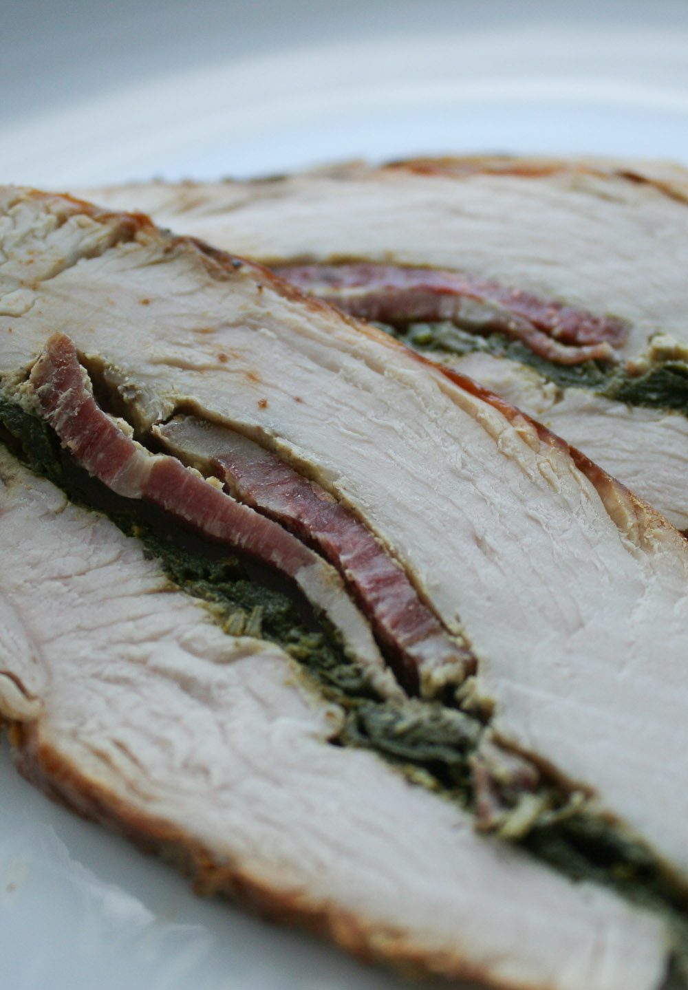 Stuffed turkey breast with ham and spinach - Italian Notes