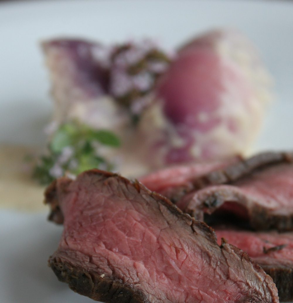 Flank steak with loads of onions - Itailan Notes 