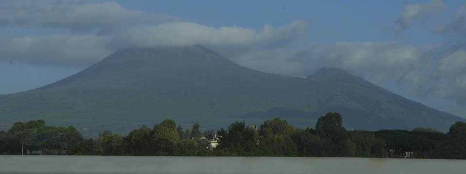 5 facts about Mount Vesuvius