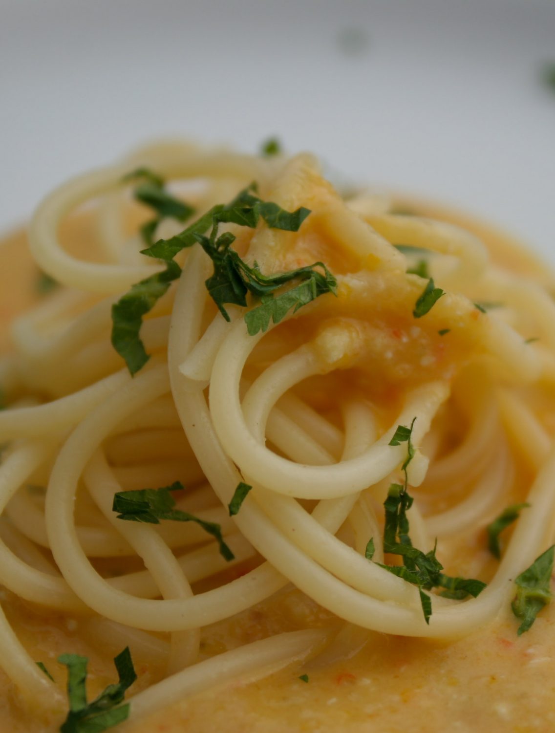 Creamy and golden roasted pepper sauce for pasta - Italian Notes
