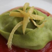 Green tortelloni with gorgonzola