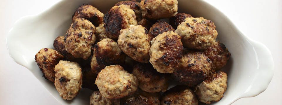 Meatballs with cranberries and capers1
