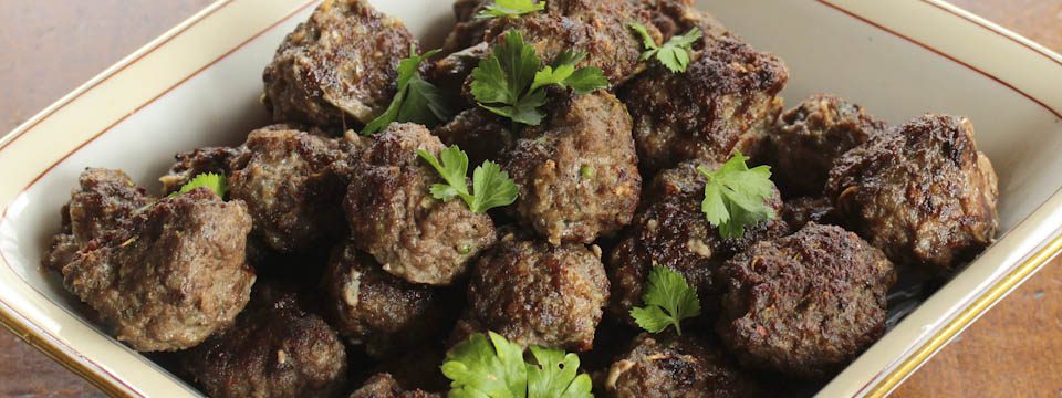 Beef meatballs with coriander and chili