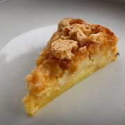 Apple amaretti cake
