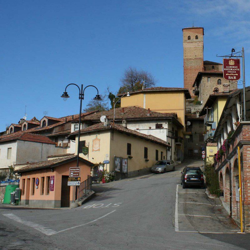 Serralunga d’Alba - Visiting the Barolo villages