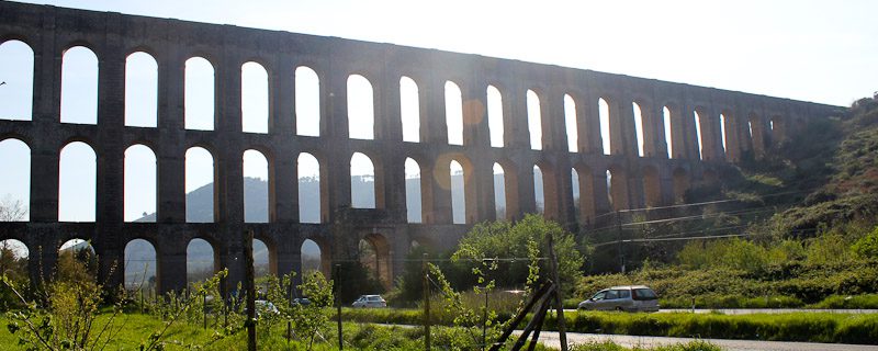 Photo of the Aqueduct of Vanvitelli