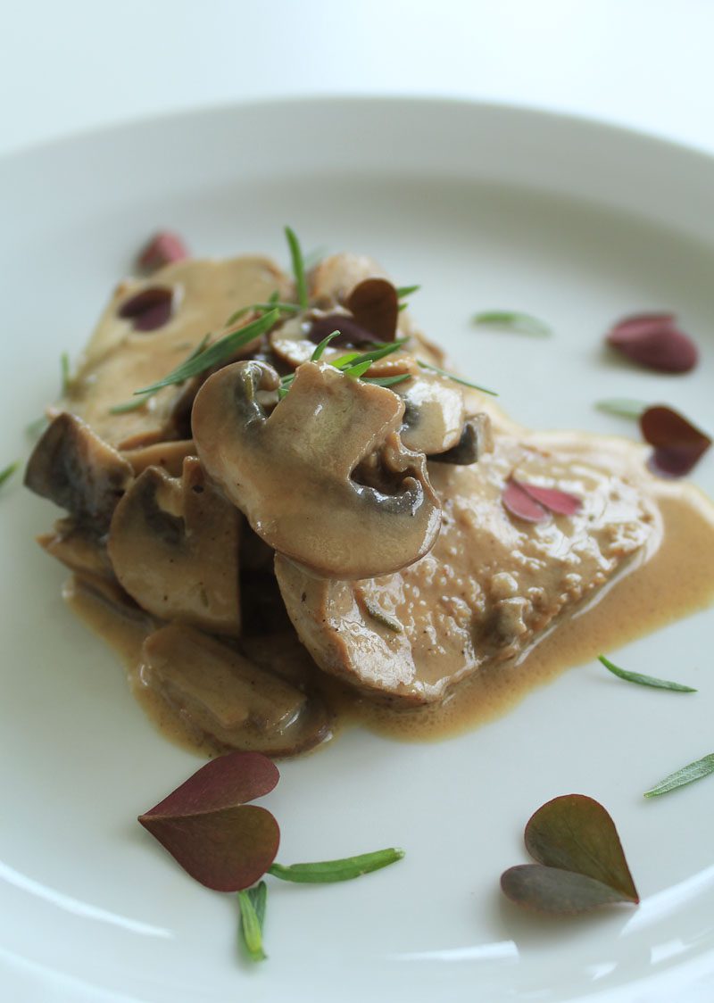 Lamb fillet with mushroom and tarragon sauce