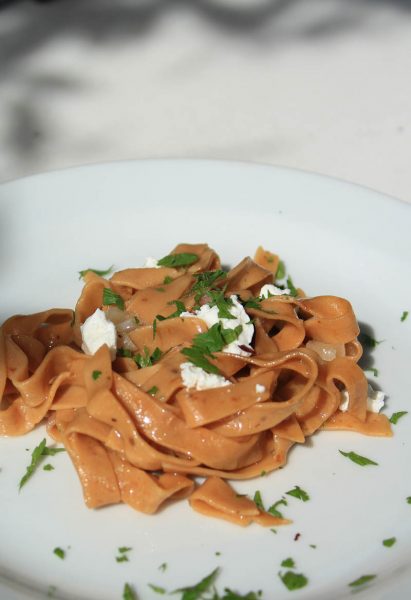 Tagliatelle rosso with speck and Tropea onion - Italian Notes