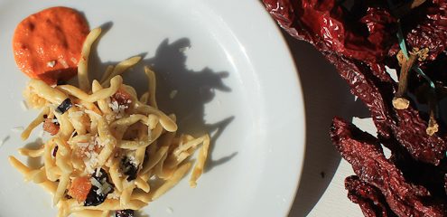Trofie pasta with dried peppers