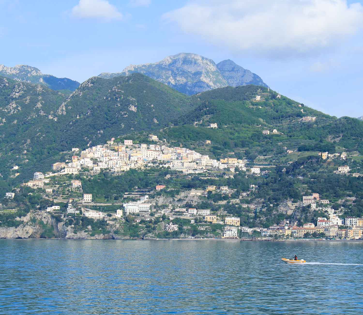 Cruise along the Amalfi Coast