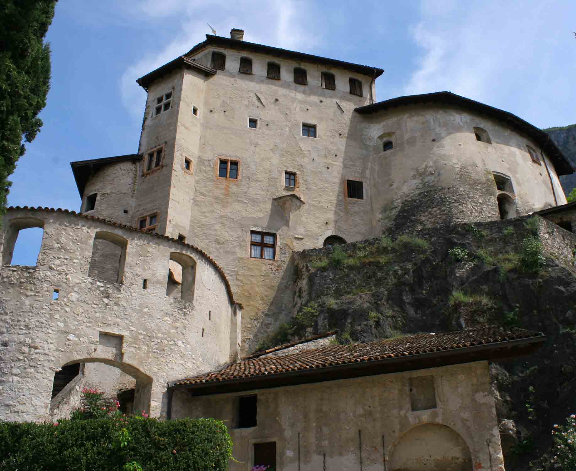 Castel Pietra and the historic Battle of Calliano