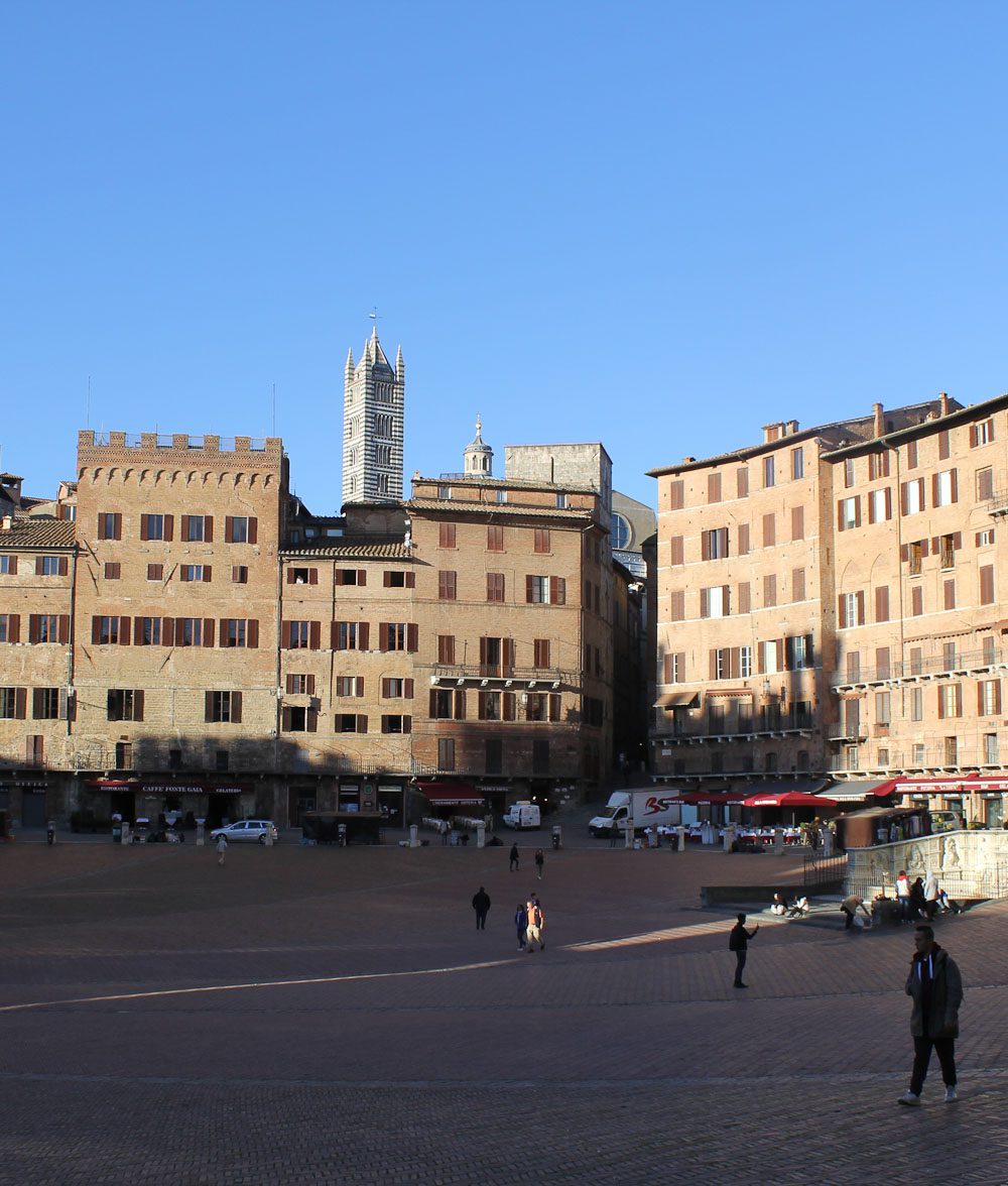 Piazza del Campo in Siena_5783 Piazza del Campo in Siena - Italian Notes