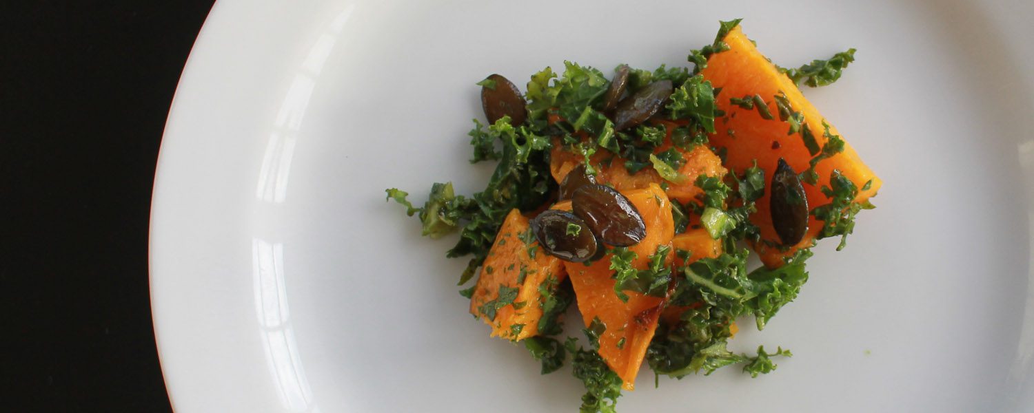 Kale salad with butternut squash - Italian Notes