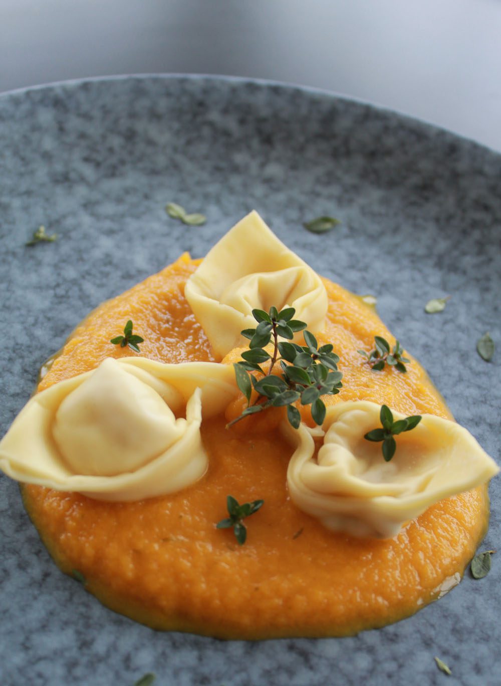 Cappelletti with carrot sauce - Italian Notes