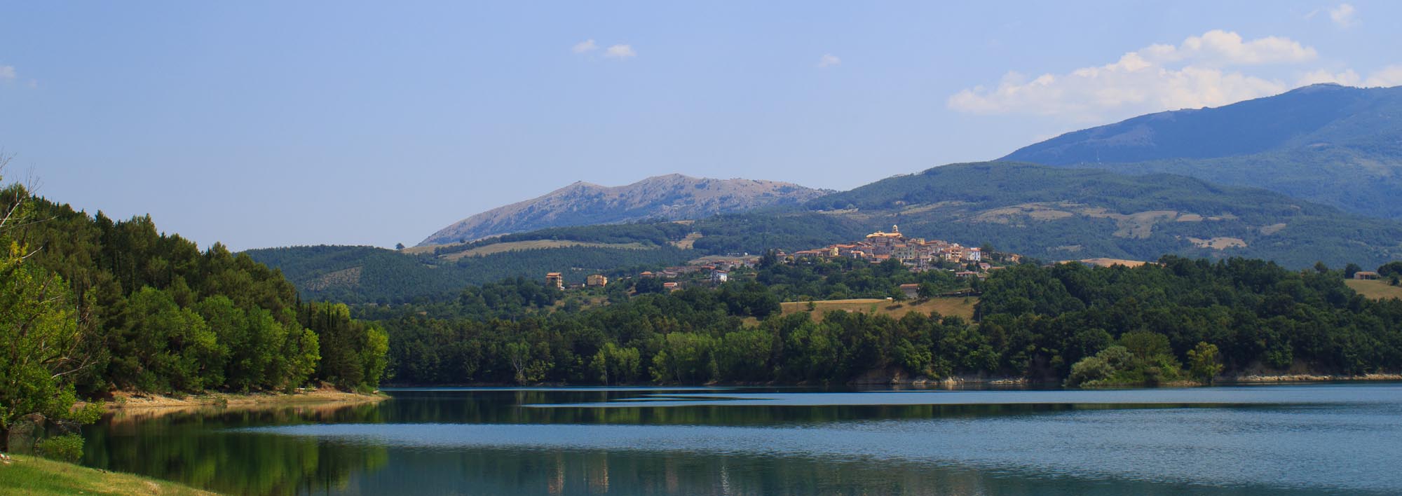 Lago di Pietra del Pertusillo Lakes of Lucania - Italian Notes