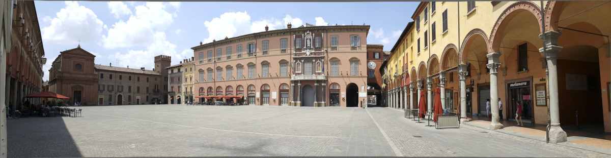 Exploring Imola: Piazza Matteotti